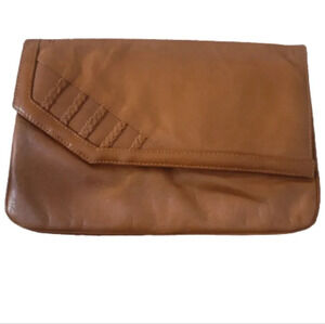 Grandeur Tan Leather clutch